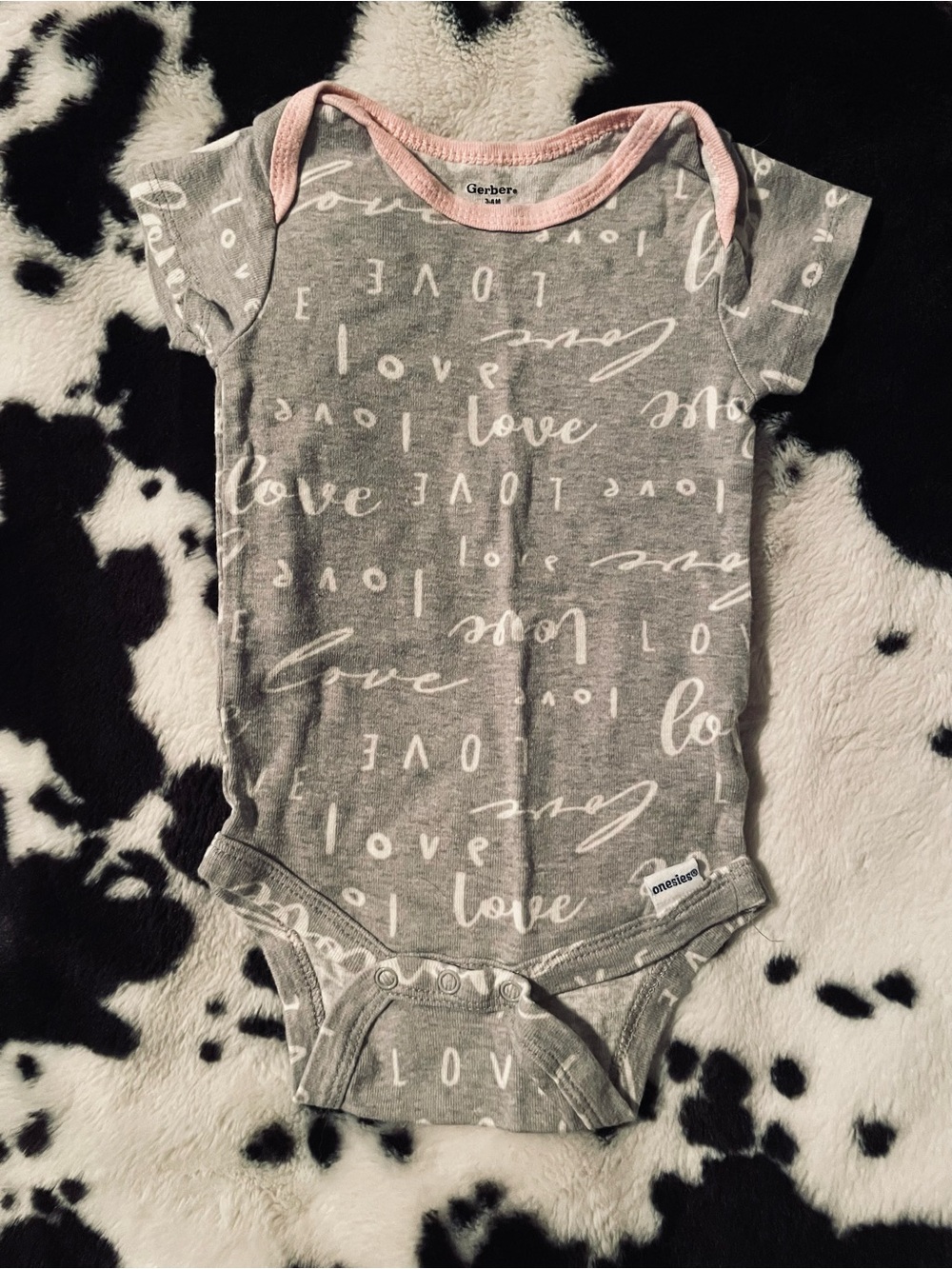 Gerber Love Infant / Baby Onesie Size 3-6 Months
